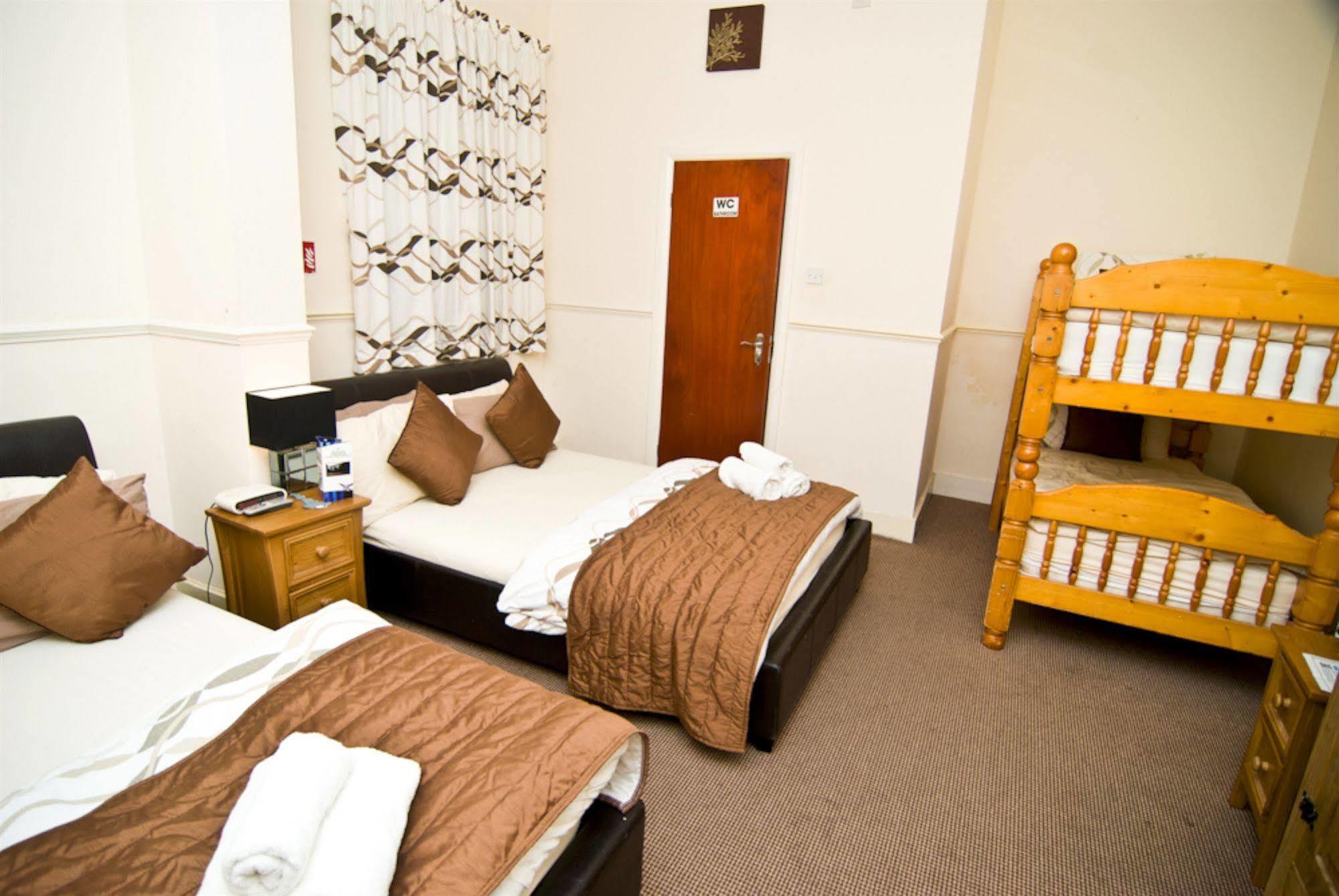 Skylark Guest House Hounslow Exterior photo