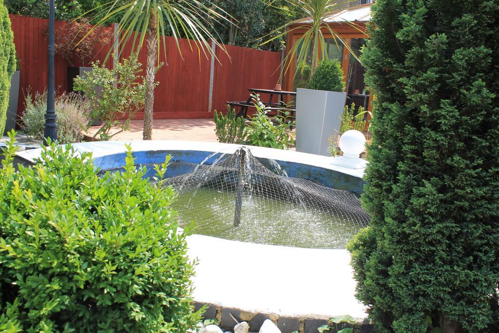 Skylark Guest House Hounslow Exterior photo